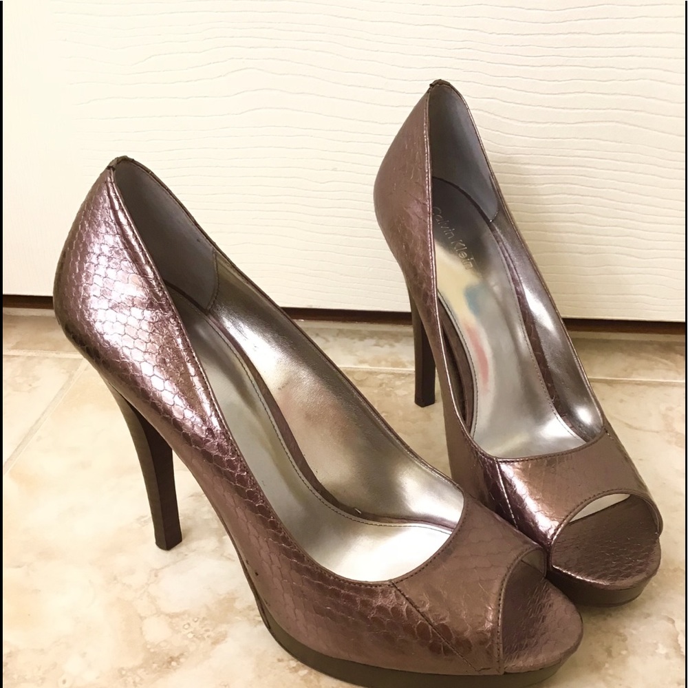 Calvin Klein Metallic Pumps